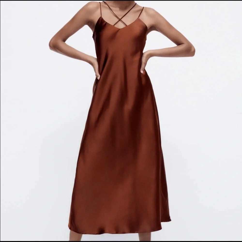 BROWN SILK MIDI DRESS - Picture 4 of 6